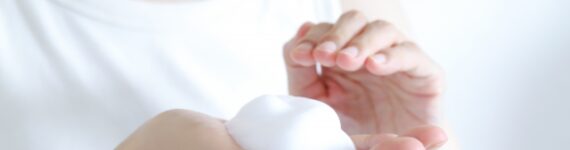 洗顔フォームを泡立てた様子